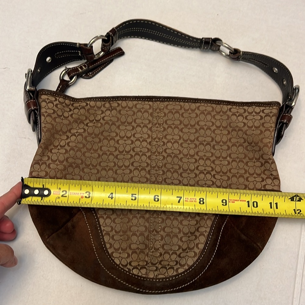 COACH SOHO SIGNATURE HOBO SHOULDER BAG BROWN SUEDE BOTTOMS - Picture 13 of 16
